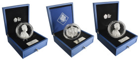 Elizabeth II, Diamond Jubilee, 2012, proof £5oo in silver (3), similar, each containing 1 kilo of fine silver, obv., Jubilee portrait right, by Ian Ra...