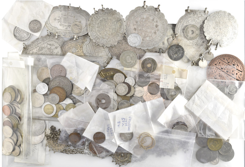 Miscellaneous: World coins and medals etc. (about 200), some of Islamic interest...