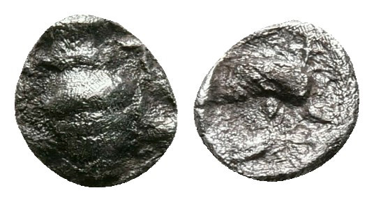 Ionia. Ephesos circa 500-420 BC. 
Tetartemorion AR

5 mm, 0,21 g



nearl...