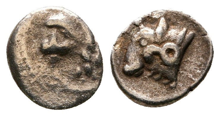 Caria. Uncertain mint circa 450-400 BC. 
Hemiobol AR

8 mm, 0,28 g



nea...