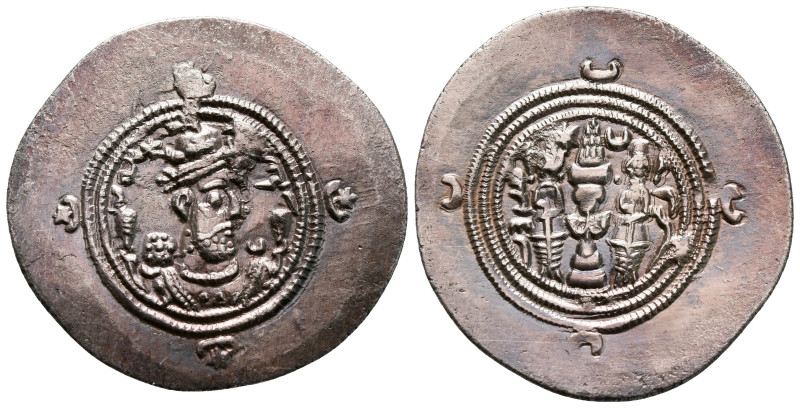 Sasanian Kingdom. Khusro I AD 531-579. 
Drachm AR

31 mm, 4,08 g



very ...