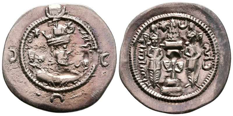 Sasanian Kingdom. Khusro I AD 531-579. 
Drachm AR

30 mm, 4,09 g



very ...