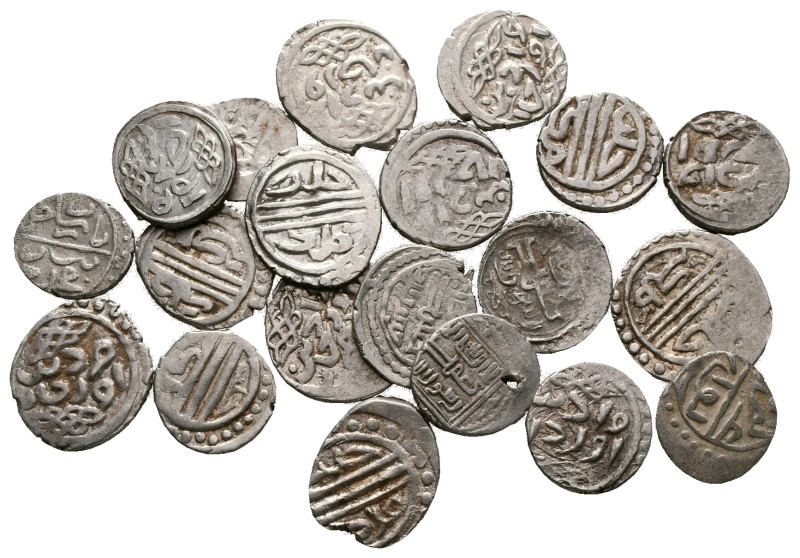 Lot of ca. 20 islamic silver dirhems / SOLD AS SEEN, NO RETURN! 

very fine