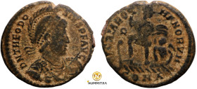 Theodosius I. (392-395 AD). Follis. (22mm, 6,02g) Constantinopolis. Obv: D N THEODOSIVS P F AVG. pearl-diademed and armed bust of Theodosius right. Re...