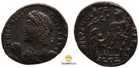 Constantinus II. (337-361 AD). Follis. (20mm, 4,38g) Antioch. Obv: D N CONSTANTIVS P F AVG. diademed bust of Constantinus left holding globe. Rev: FEL...