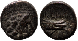 Phoenicia. Arados. (137-51 BC) Æ Bronze. (14mm, 2,58g) Obv: laureate head of Zeus right. Rev: galley-ram left.