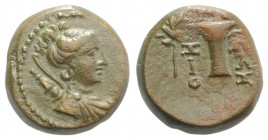 Aeolis, Kyme, c. 165-early 1st century BC. Æ (14mm, 4.03g, 12h). Zoilos, magistrate. Draped bust of Artemis r., quiver and bow over shoulder. R/ One-h...