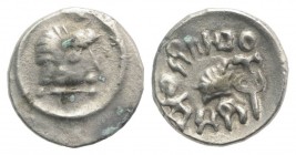 Arabia, Himyarites & Sabaeans. ‘Mdn Byn, Mid-late 1st century AD. AR Fraction (8mm, 0.42g, 9h). Raydan mint. Head r. within linear circle. R/ Small he...