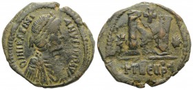 Justinian I (527-565). Æ 40 Nummi (33mm, 12.90g, 6h). Theoupolis (Antioch), 533-537. Diademed, draped and cuirassed bust r. R/ Large M; cross above, s...