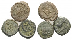 Lot of 3 Late Roman Æ coins, to be catalog. Lot sold as it, no returns