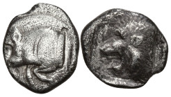 Greek
MYSIA. Kyzikos. (450-400 AD)
AR Obol (11.8mm 0.74g)