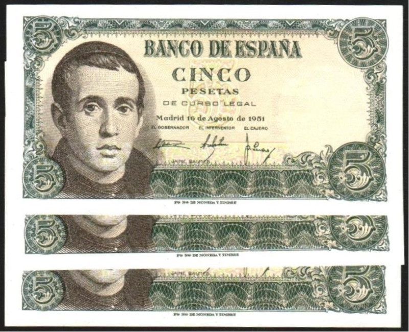 16 de agosto de 1951. 5 pesetas. Serie W. Trío correlativo. E459a. SC, apresto o...