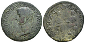 HISPANIA ANTIGUA. CAESARAUGUSTA. Tiberio. Dupondio. A/ Cabeza laureada a izq.; (TI) CAESAR DIVI DIVI AVGVSTI F AVGVSTVS. R/ Nero y Druso sentados afro...