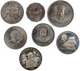 MONEDAS EXTRANJERAS. Lote de 7 monedas: Samoa -10 tala (2: 1979 y 1980); 1 tala (1974); Tonga: 2 pa´anga 1975; 1 pa´anga (2: 1967 y 1975); 50 sentini,...