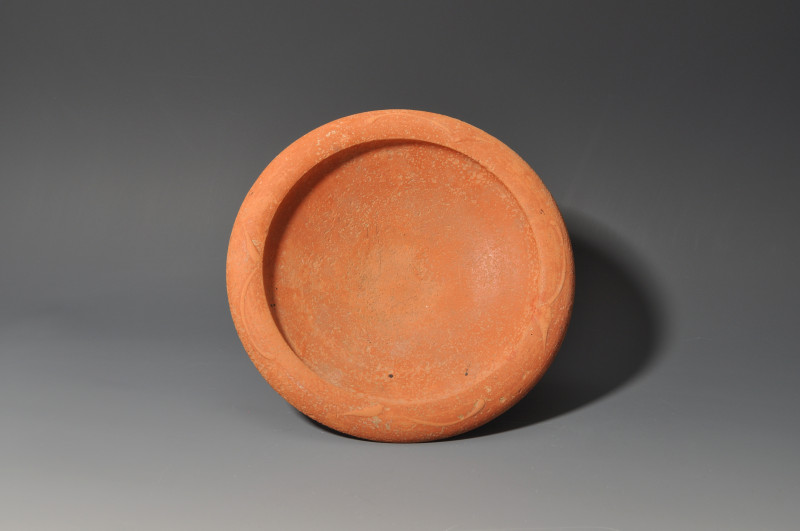 ARQUEOLOGÍA. ROMA. Cuenco con decoración de barbotina (ss. II-III d.C.). Terra s...