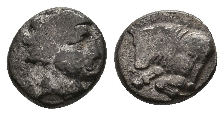 IONIA. Magnesia ad Maeandrum. Obol (Circa 350-325 BC).
1.14 Gr.     9.7 mm.