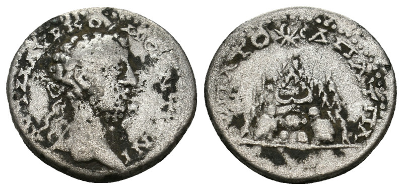 CAPPADOCIA. Caesarea. Commodus (177-192). Drachm.
3.82 Gr. 18 mm.