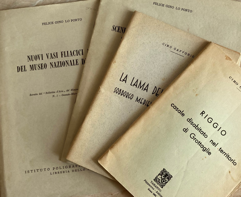 Lot of 5 offprint: Cafforio C. Riggio Casale Disabitato nel Territorio di Grotta...