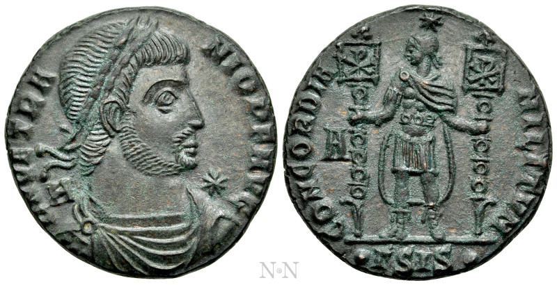 VETRANIO (350). Ae. Siscia. 

Obv: D N VETRANIO P F AVG. 
Laureate, draped an...