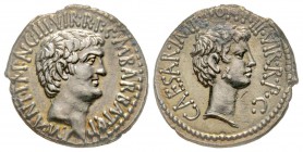 Civil wars, Marc Antonius & Octavianus 
Denarius, Ephesus, 41 avant J.-C., AG 3.69 g.
Avers : M ANT IMP AVG III VIR R P C M BARBAT Q P Tête nue de M...