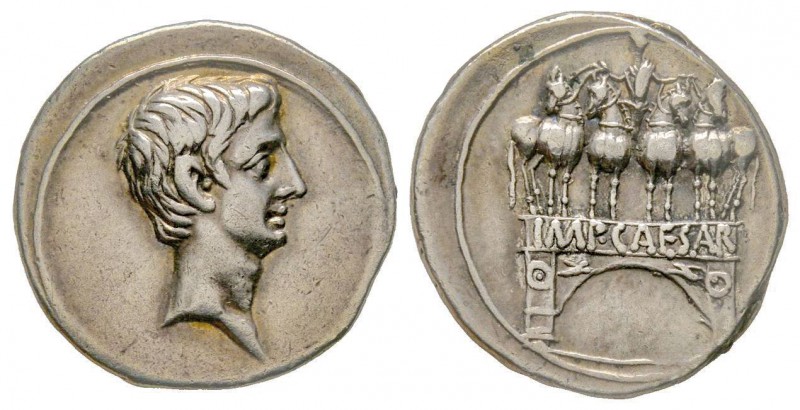 Augustus 27 avant J.-C. - 14 après J.-C.
Denarius, Rome?, 30-29 avant J.-C., AG...