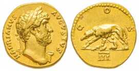 Hadrianus 117-138 Aureus, Rome, 125-128, AU 7 g.
Avers : HADRIANVS AVGVSTVS Tête lauré à droite avec une épaule drapée. 
Revers : COS III La Loupe à...