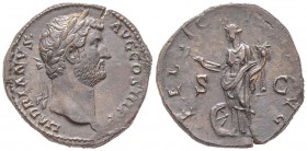 Hadrianus 117-138
Sestertius, Rome, 119-138, AE 21.06 g.
Avers : HADRIANVS AVG COS III PP Buste lauré et drapé à droite. 
Revers : FELICITAS AVG S ...