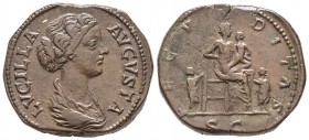 Lucius Verus pour Lucilla
Sestertius, Rome, 166-169, AE 26.31 g.
Avers : LVCILLA AVGVSTA Buste drapé à droite. /Revers : FECVNDITAS S-C Fecunditas a...