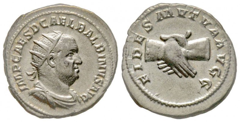 Balbinus 238
Antoninianus, Rome, 238, AG 5.29 g.
Avers : IMP CAES D CAEL BALBI...