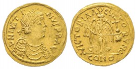 Lombards, Au nom de Justinianus I 527-565 
Tremissis, , 568-680, AU 1.47 g. 
En exergue CONO
Ref : cfr. Bernareggi, Moneta Langobardorum S. 155 Ars...