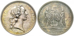 Louis XVI, 1774-1793
Médaille en argent, Paris, premier mariage du dauphin avec Marie-Thérèse d’Espagne, 1745, AG 34 g. 41 mm
Avers : LUD XV REX CHR...