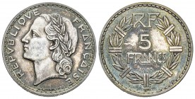 Troisième République 1870-1940
Essai en argent du 5 francs du concours Lavrillier, 1933, sans les différents, AG 13 g.
Ref : GEM 137.6, Maz.
Conser...