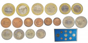 Cinquième République 1959 à nos jours
Série Essais de frappe d’Euro, 1er Type, 9 monnaies, de 1 centime à 5 euro. 
Conservation : FDC. 
Dans sa boi...