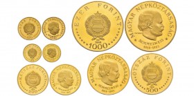 Hungary, Franz Joseph 1848-1916
Coffret de 5 monnaies en or de 1968 de 1000, 500, 200, 100 et 50 Forint, AU 156 g. 900‰ 
Ref : Fr. 622 à 626 Conserv...