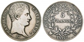 Département de l’Éridan 1802-1814
5 Francs, Turin, 1807 U, AG 24.82 g. Ref : G. 581, Pag. 28 Conservation : chevelure retouchée sinon presque Superbe...