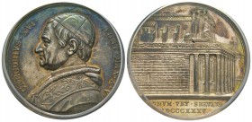 Gregorio XVI 1831-1846 
Medaglia in argento, 1835, AN V, AG 33 g., 43 mm, Opus Girometti 
Avers : GREGORIVS XVI PONT MAX A V 
Revers : MONVM VI SER...
