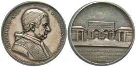 Gregorio XVI 1831-1846 
Medaglia in argento, 1841, AN XI, AG 33 g., 44mm, Opus Girometti 
Avers : GREGORIVS XVI PON MAX ANNO XI 
Revers : CLAVDI MO...