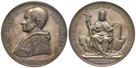Leone XIII 1878-1903
Medaglia in argento, 1879, AN II, AG 34,5 g., 44 mm, Opus Bianchi
Avers : LEO XIII PONT MAX ANNO II 
Revers : GENS ET REGNVM Q...