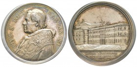 Pio X 1903-1914
Medaglia in argento, 1914, AN XI, AG 36 g., 44 mm, Opus Bianchi Avers : PIVS X PONT MAX ANNO XI /Revers : ALVMNIS SACRI ORDINIS AD VE...