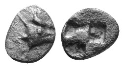 Mysia, Kyzikos. AR Hemiobol. Circa 600-550 BC. Head of tunny right; above, tail of tunny / Quadripartite incuse square. Unpublished . AR 0,36g.
