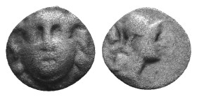 Pisidia, Selge. AR Obol, 3rd Century BC. Obv. Facing head of Gorgoneion. Rev. Helmeted head of Athena right. AR 0,50g.