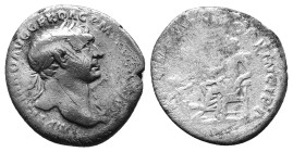 Trajan. AD 98-117. Denarius. AR 2,63g.
