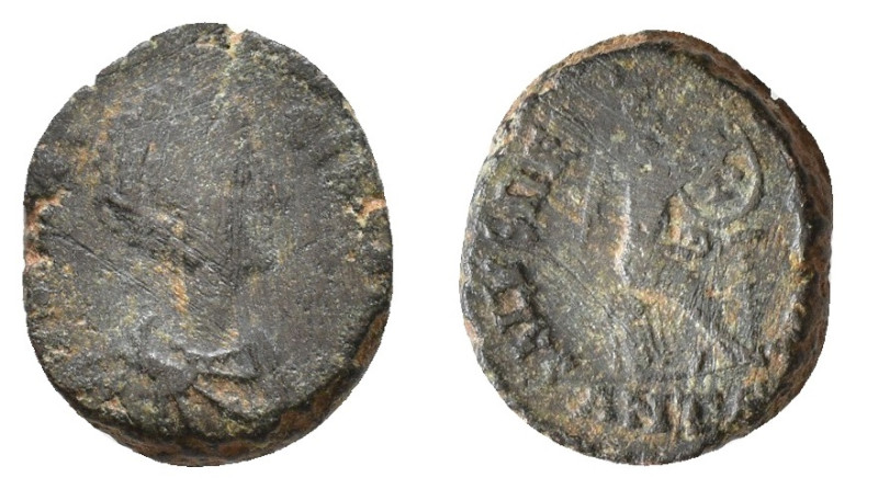 Aelia Flacilla. 383-386 AD. Follis. AE 1,42g.