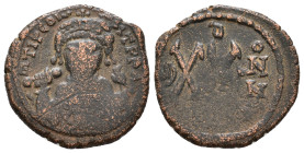 Maurice Tiberius. 582-602 AD. Half Follis. AE 6,26g.