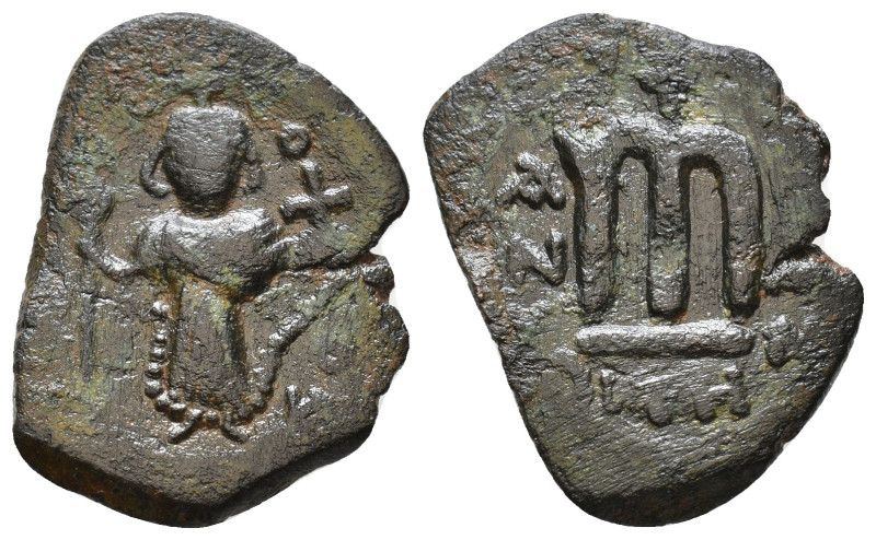 Arab-byzantine folles. late 7th cent. AD, AE 4,88g.