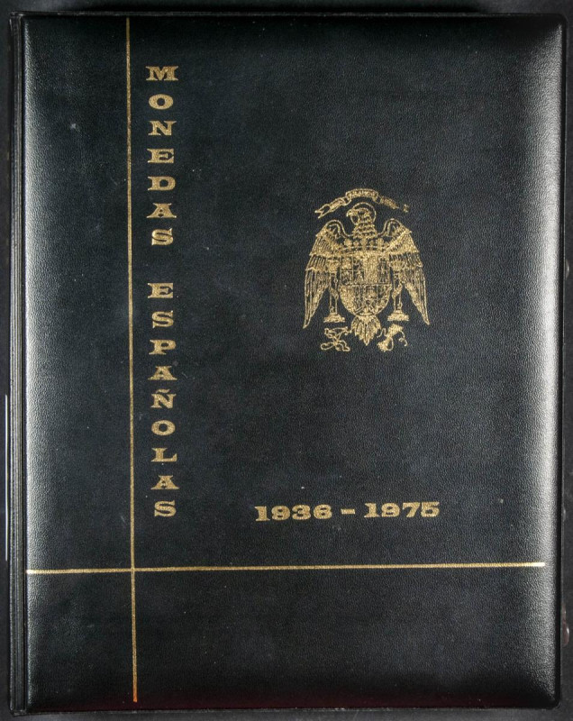 ESTADO ESPAÑOL (1936-1975). Álbum compuesto por decenas de monedas de este perio...