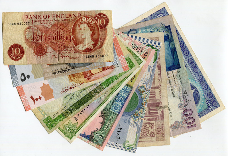 World Lot of 10 Banknotes 1961 - 2009
Various Countries, Denominations, Dates &...