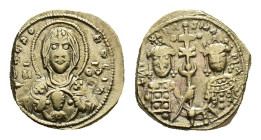 Michael VII Ducas with Maria, 1071-1078. Tetarteron Nomisma (Electrum, 17.61 mm, 4.04 g). Constantinopolis. +ΘKЄPO HΘЄI+ Nimbate bust of the Virgin Ma...