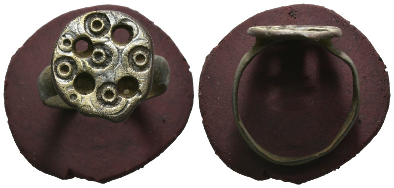 Bronze 4.12 gram - Diameter 23 mm ANCIENT RING.(3rd–4th centuries).Ae. Sold as s...