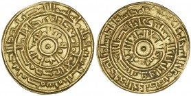 FATIMID, AL-MU‘IZZ (341-365h), Dinar, Makka 363h. Weight: 4.19g Reference: Nicol 385, citing a single example known only from ‘notes taken in 1979…pre...